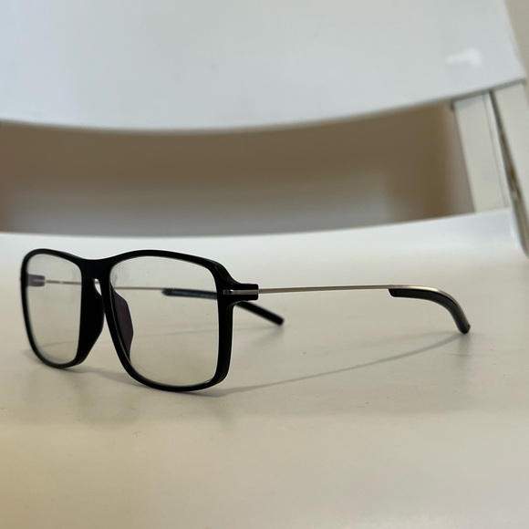 Porsche design frame, made in Italy. - Picture 3 of 5